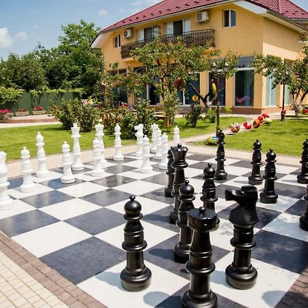 Beauty Complex Hotel Berehove  Bagian luar foto