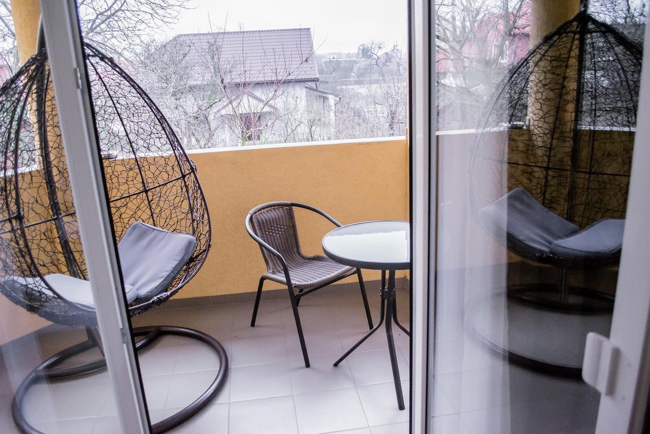 Beauty Complex Hotel Berehove  Bagian luar foto