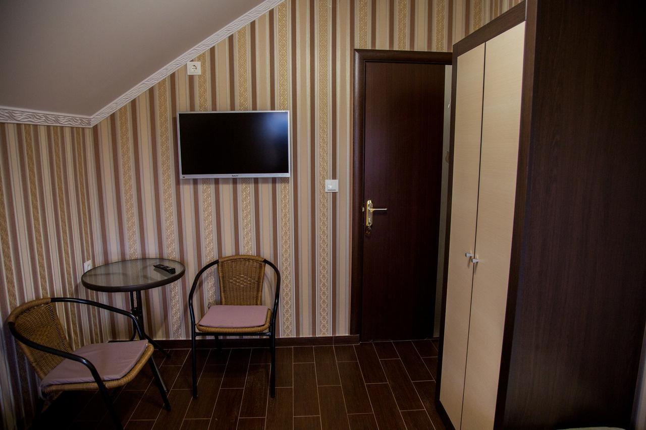Beauty Complex Hotel Berehove  Bagian luar foto