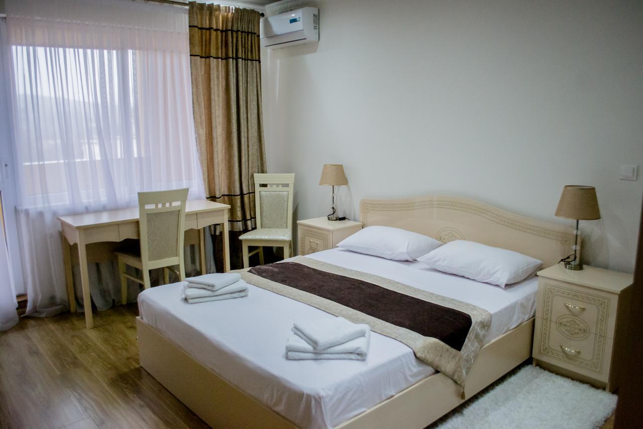 Beauty Complex Hotel Berehove  Bagian luar foto
