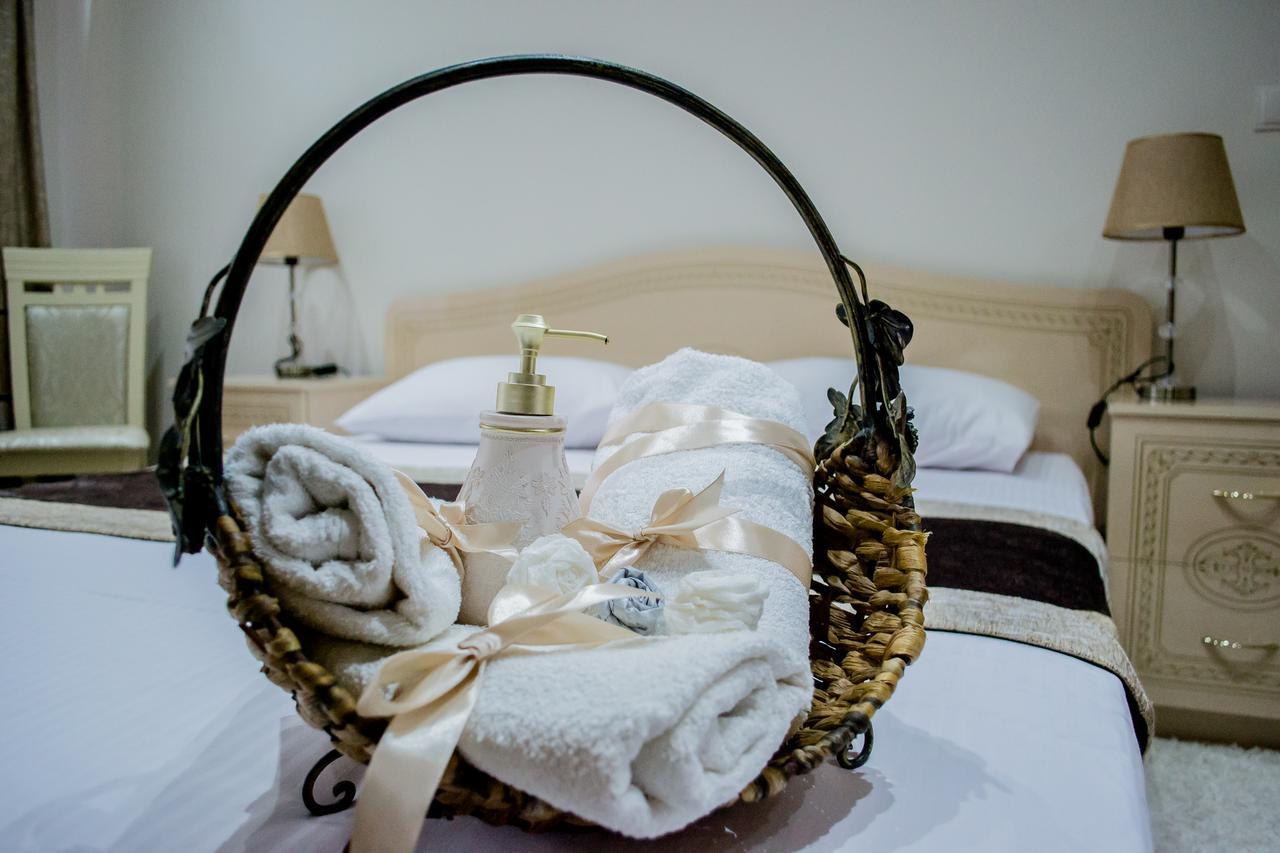 Beauty Complex Hotel Berehove  Bagian luar foto