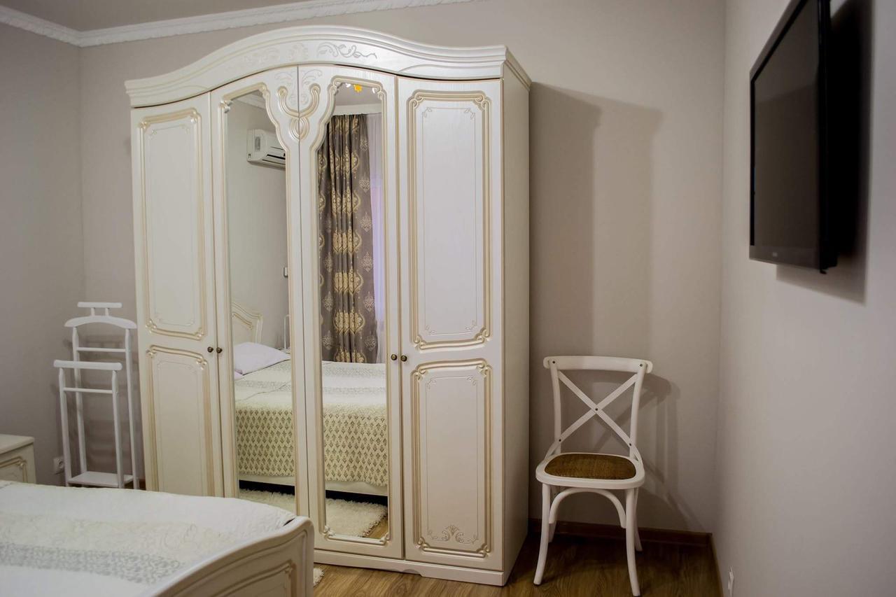 Beauty Complex Hotel Berehove  Bagian luar foto