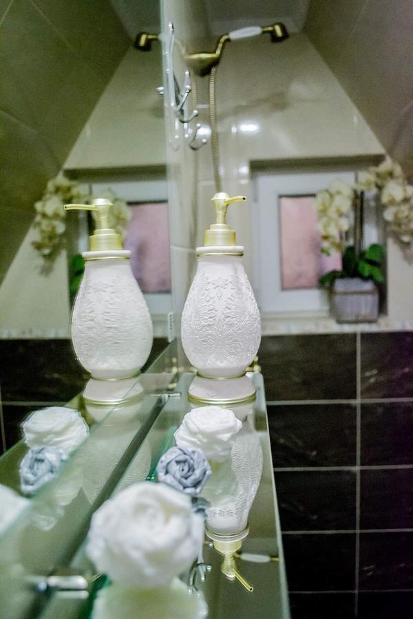 Beauty Complex Hotel Berehove  Bagian luar foto